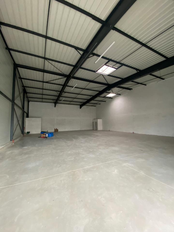Local d'activité Marange-Silvange 1050m² Location local d'activité Marange-Silvange Moselle OLACT2422146 6
